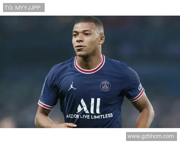 足球明星前女友曝光私密视频引发热议网友热评不断